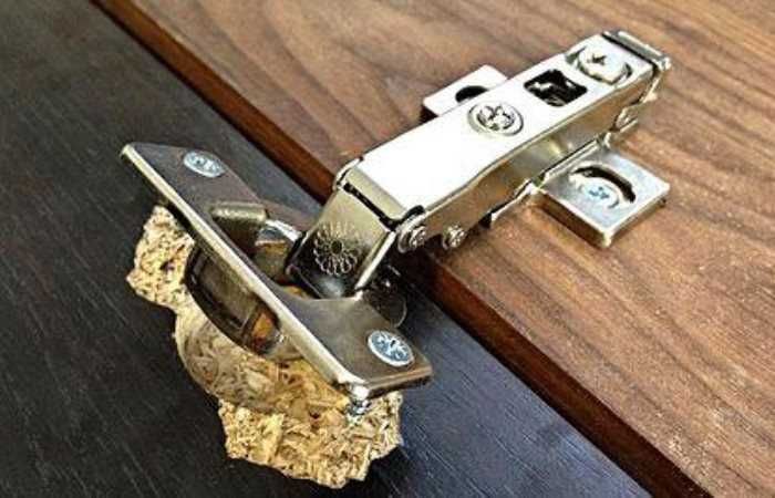 Оказываю услуги по ремонту и сборке мебели!