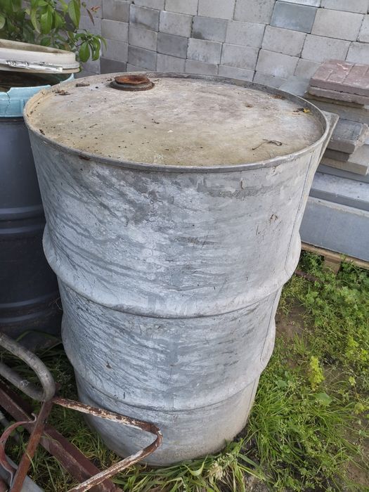 Beczka stalowa na ropę paliwo