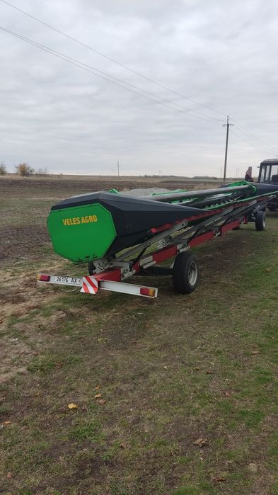 Комбайн Lexion 570 комплект 2 жниварки і візок