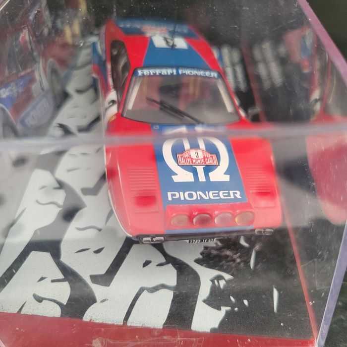 Carro miniatura Ferrari