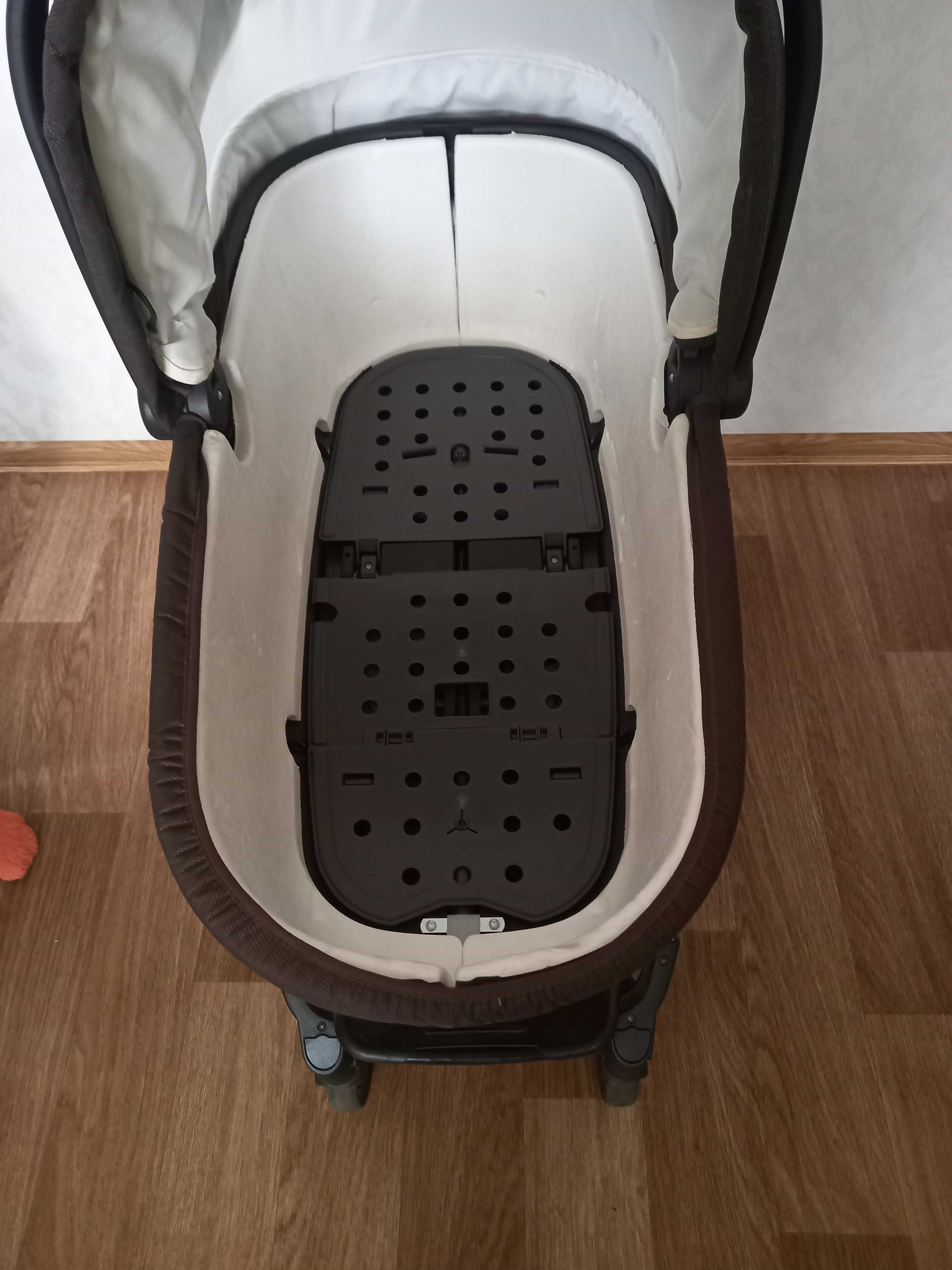 Коляска Peg Perego 3 в 1 +автокресло isofix