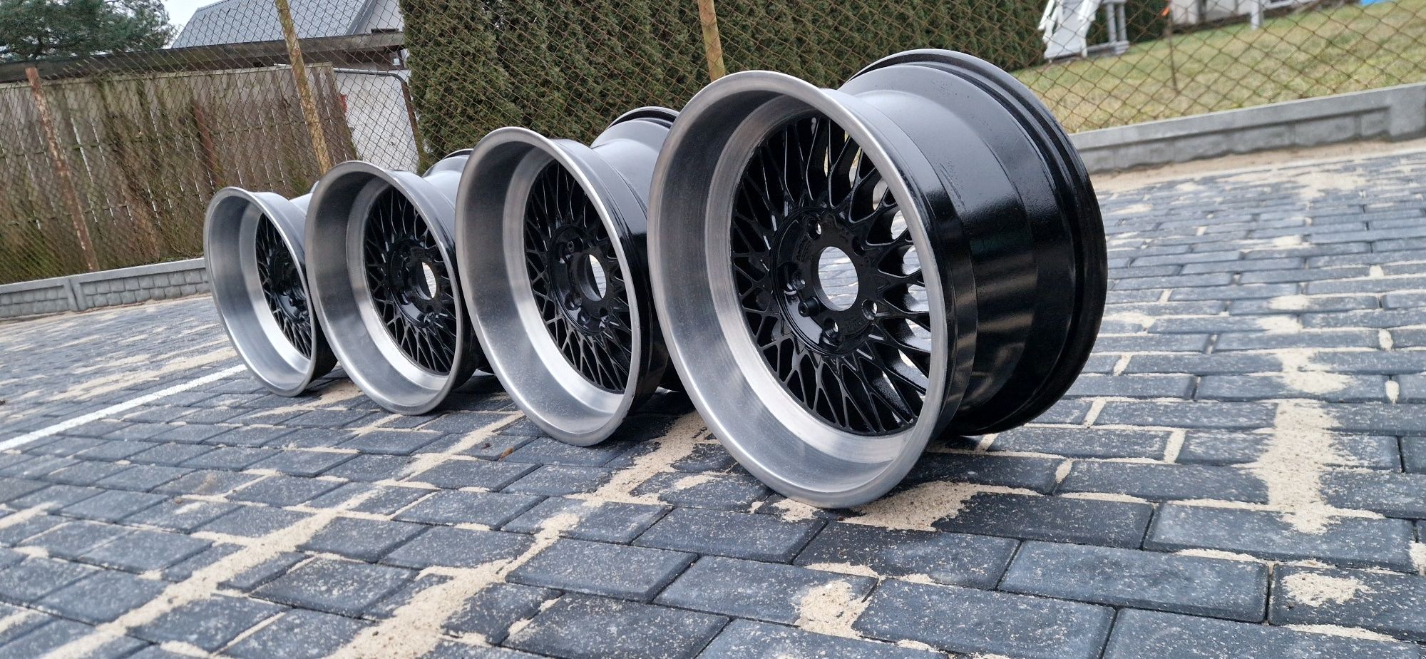 REMOTEC mesh A 17" 8 i 9.  5x120 BMW FELGI.  E36. E34. E32