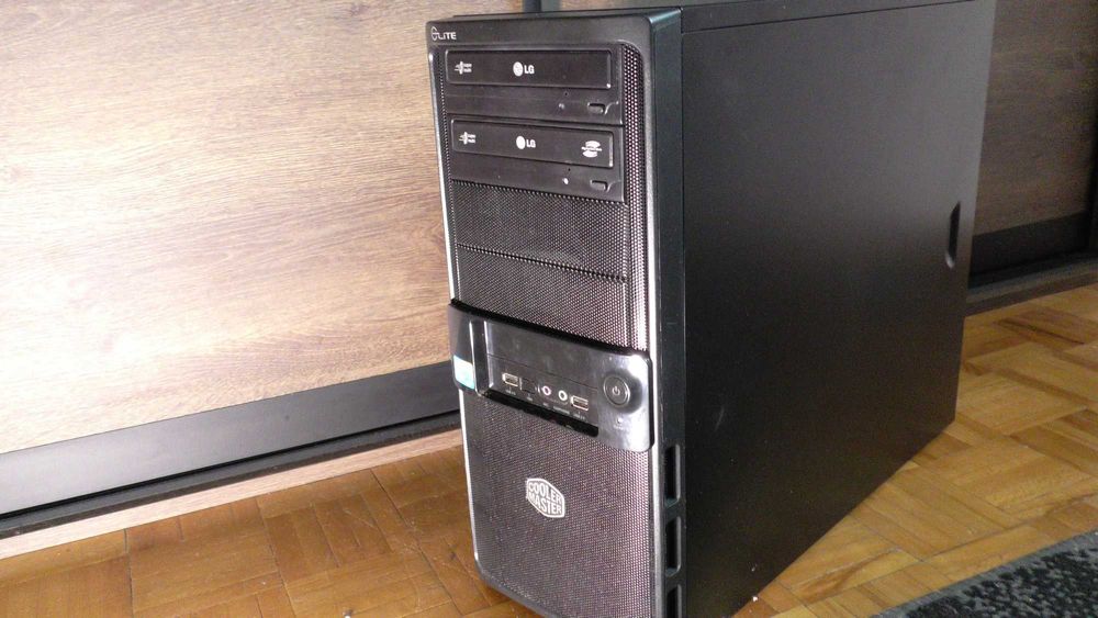 Komputer stacjonarny Intel Core i5 z monitorem