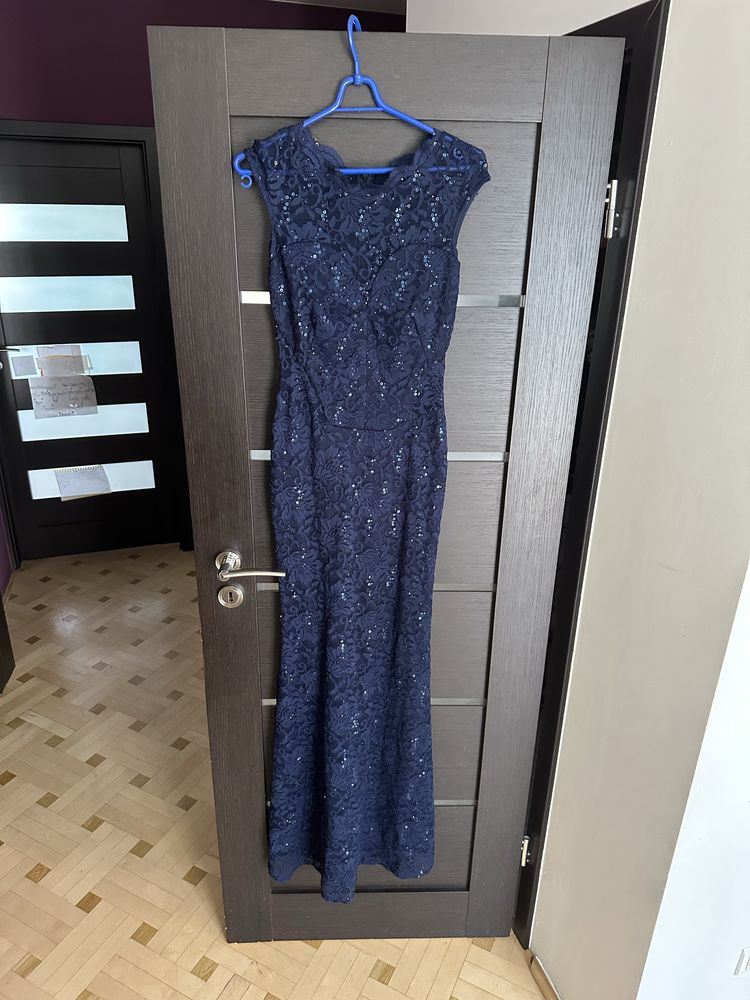 Długa, piękna, niebieska suknia syrenka na welese/bal/sylwester, r40