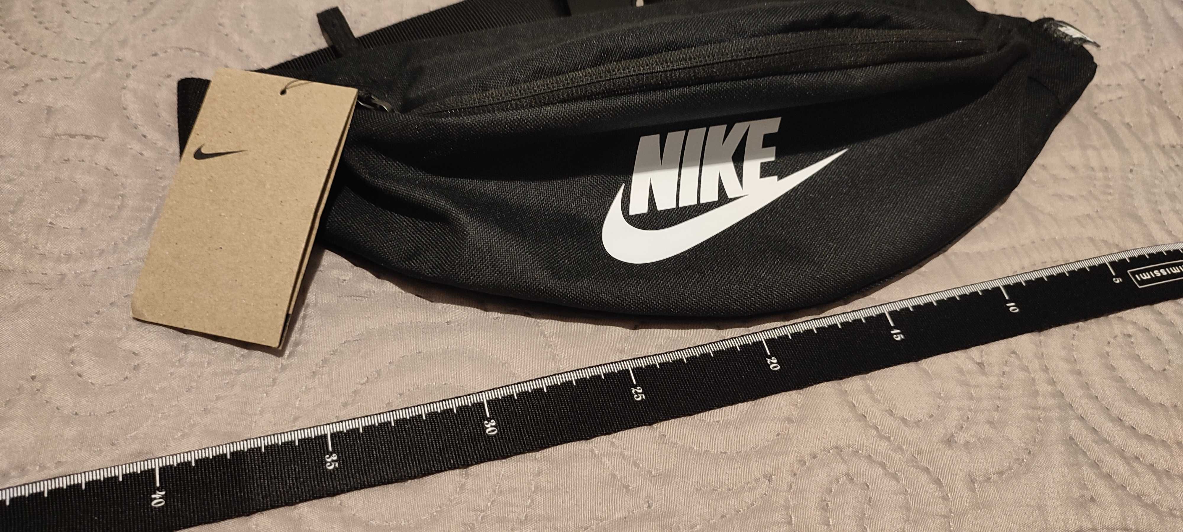 duża nerka unisex Nike Nowa