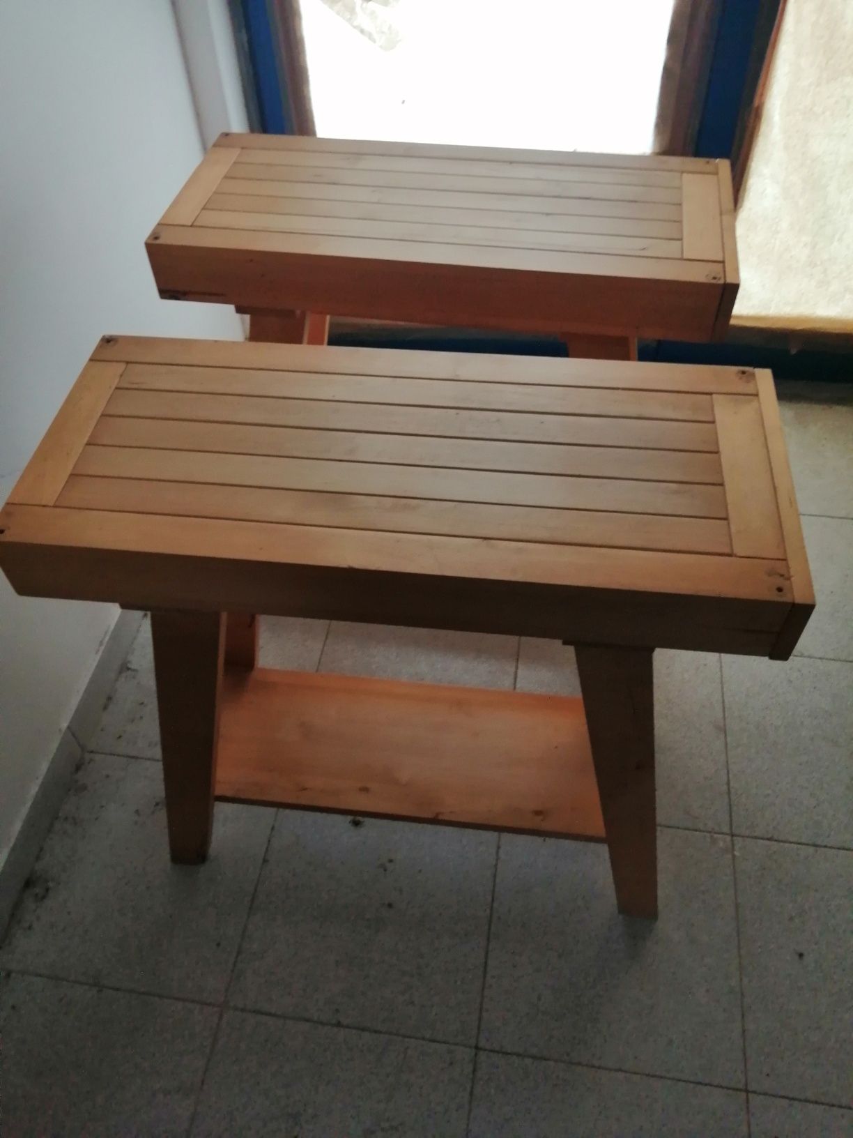 Estirador Secretária com tampo de vidro.