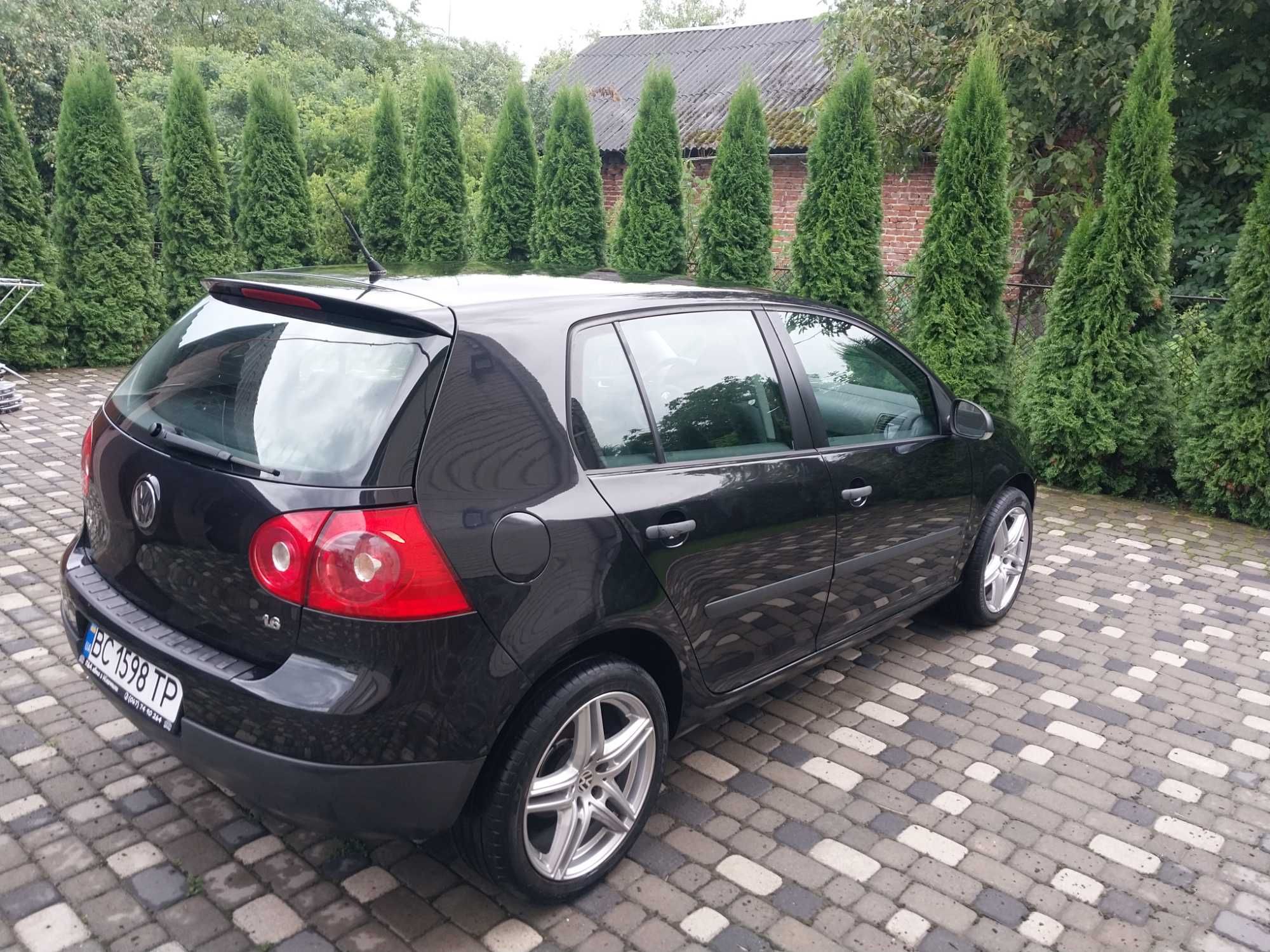 Volkswagen Golf 5 1.6 mpi