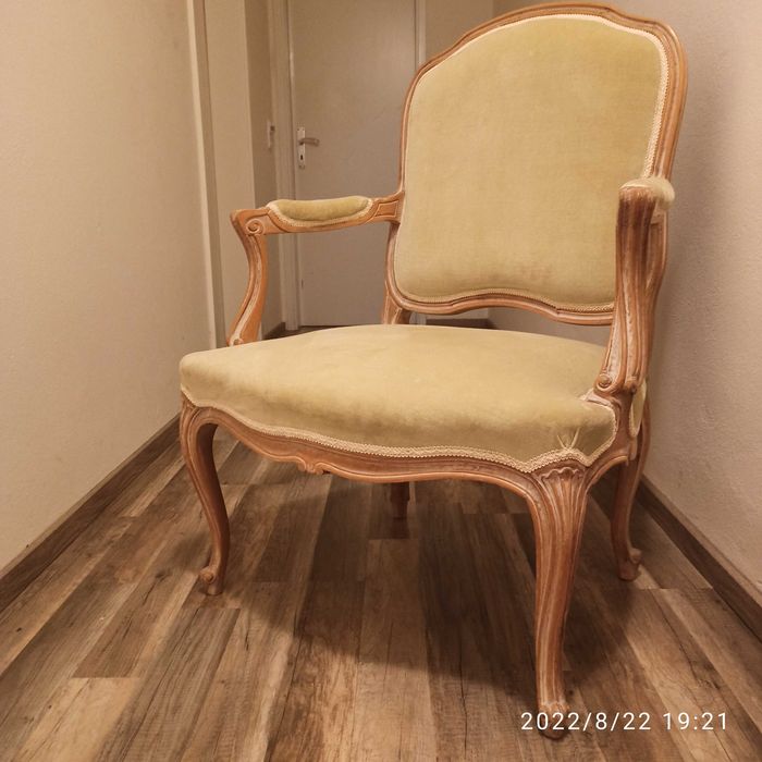 Fotel w stylu Ludwika