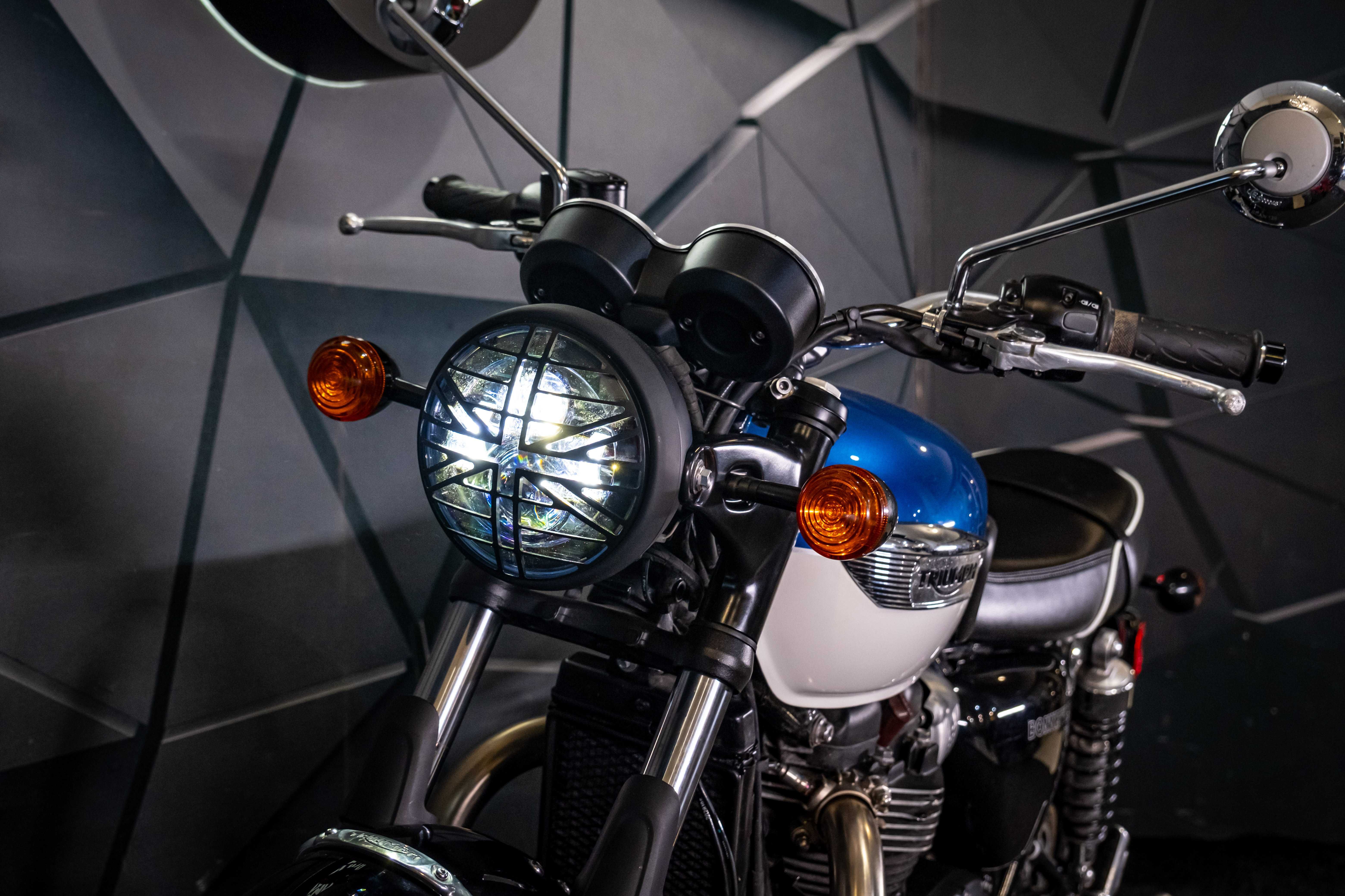 Triumph Bonneville T100