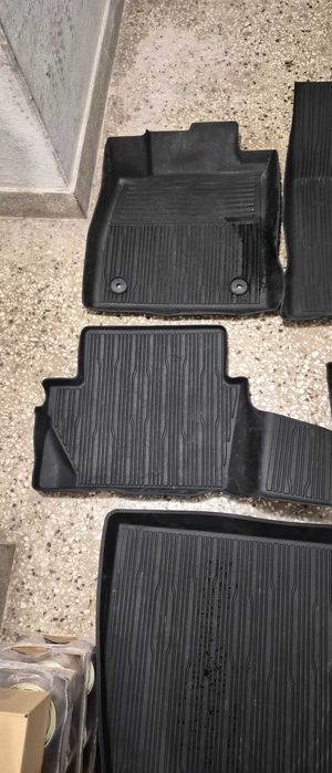 Dywaniki gumowe do Ford Puma po 2019 z bagażnikiem