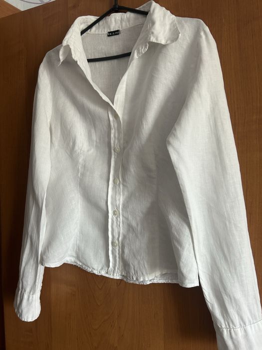 Біла жіноча сорочка льняна