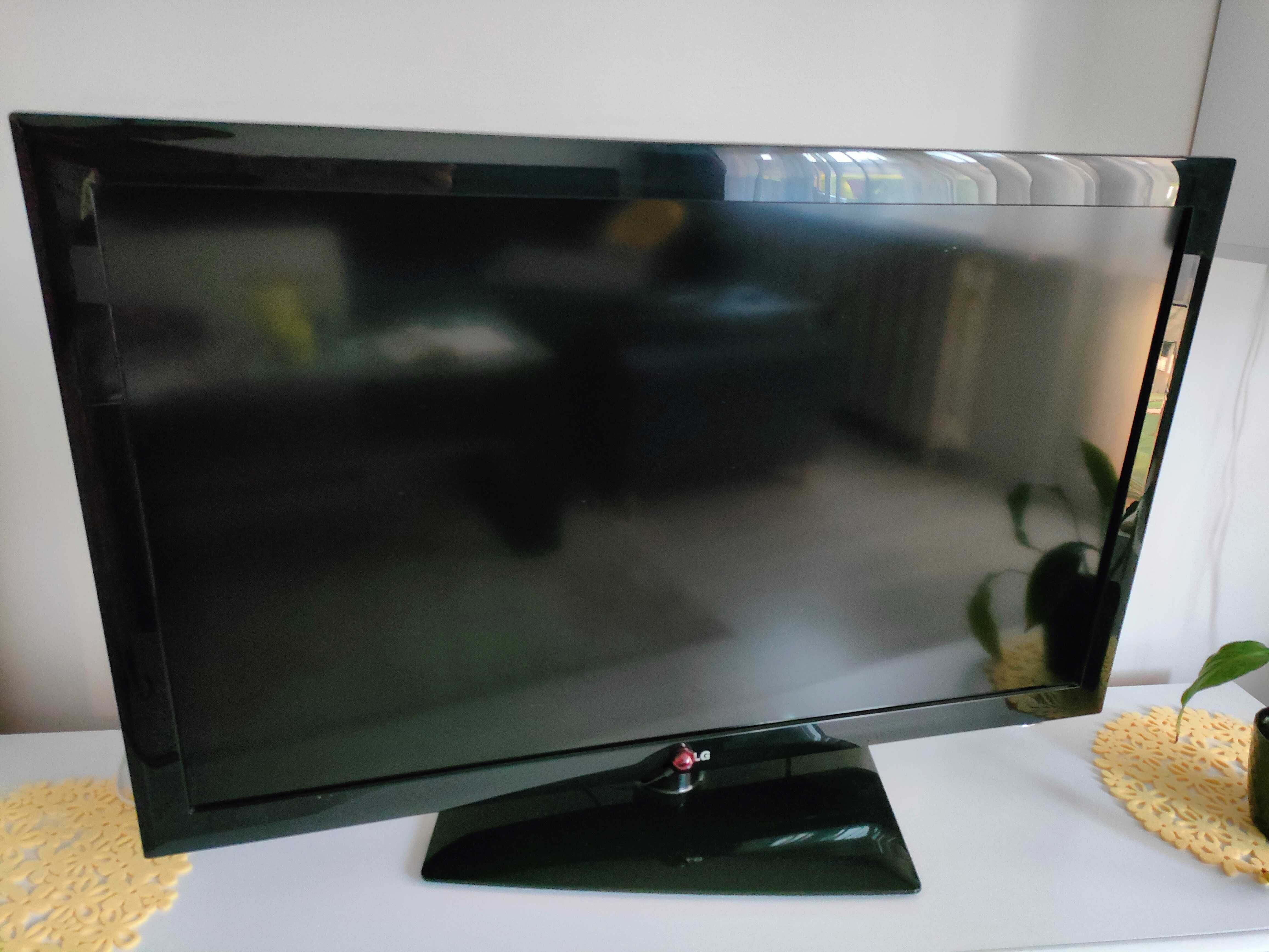 TV LG na części - Uszkodzony