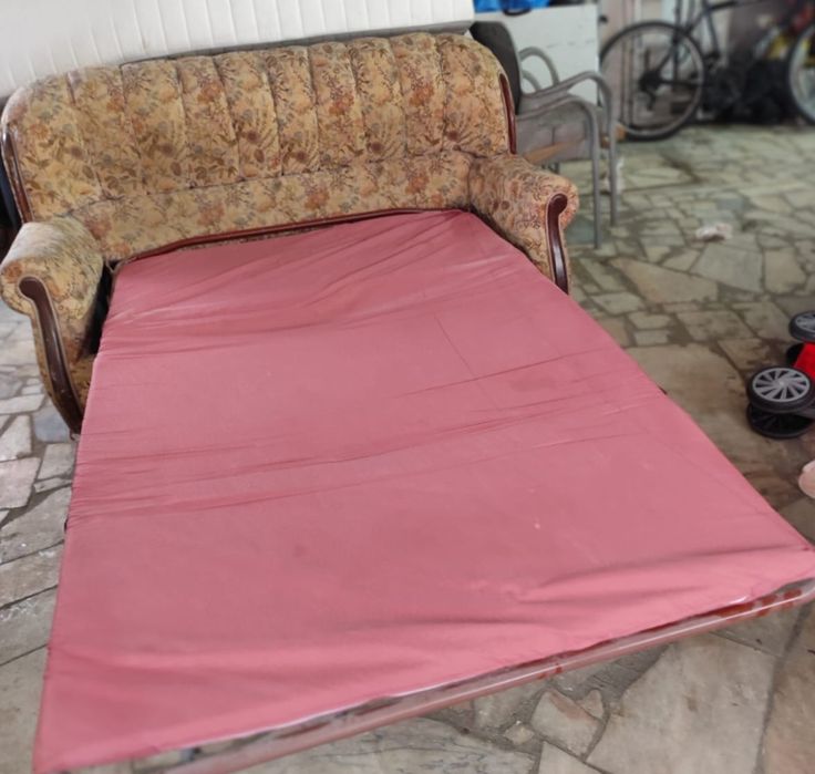 Sofá  cama Impecável