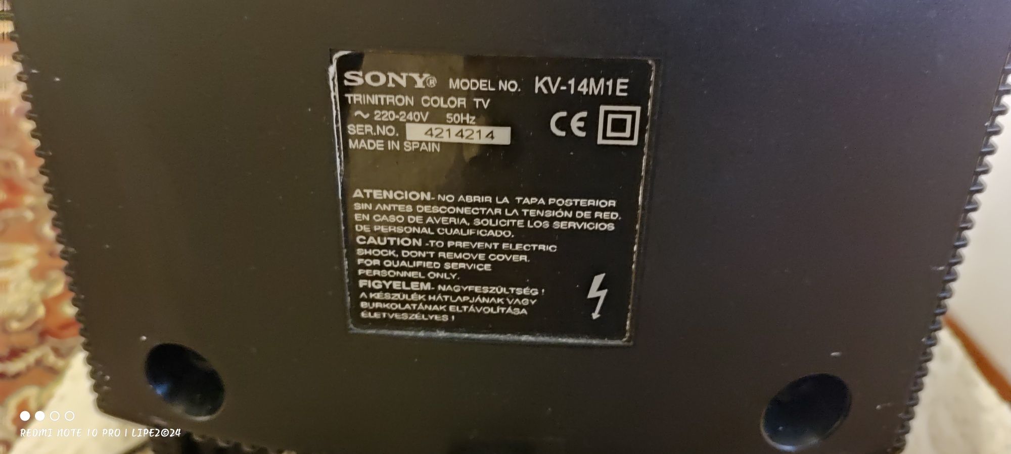 Televisão Sony KV-14M1E