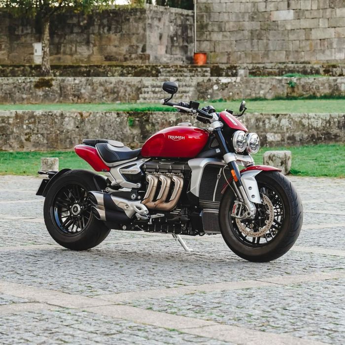 Triumph Rocket