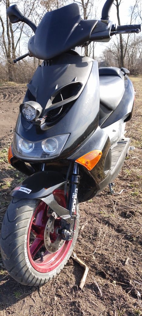 Априлия sr50 2004