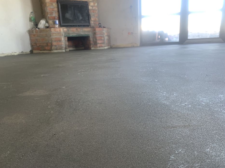 Напівсуха стяжка