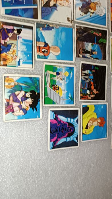 29 cromos antigos DragonBall Z 2 sem repetidos