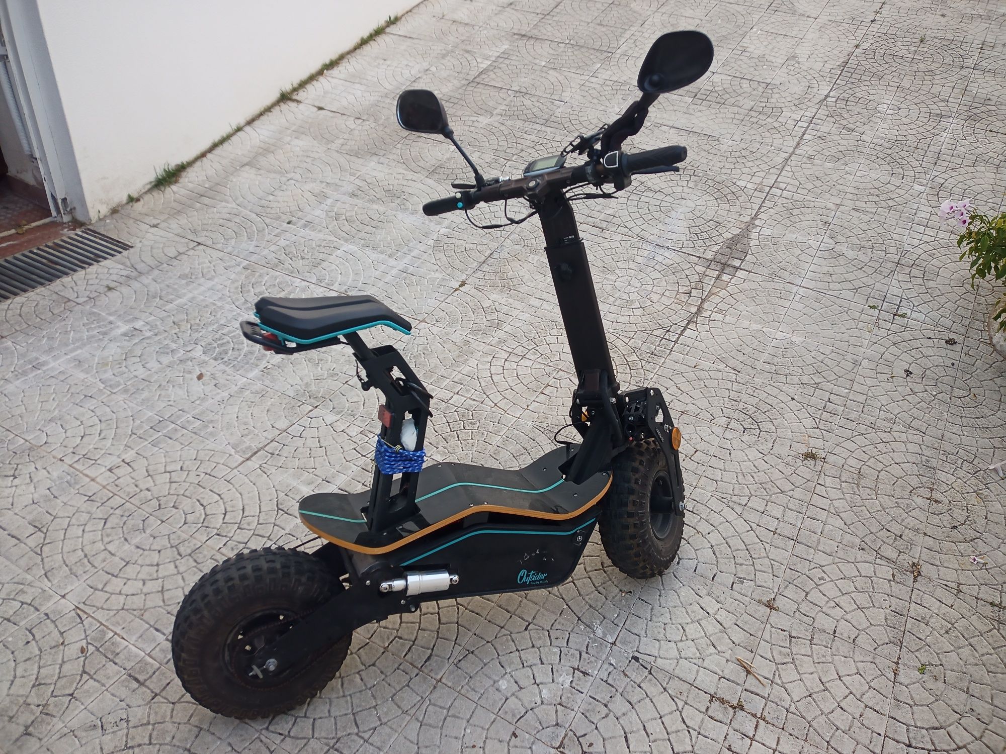 Scooter Trotinete Elétrica 45klm/h Estilo Off-road Autonomia de 50klm