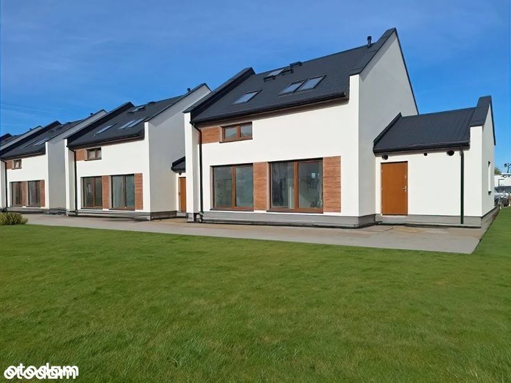 dom z dużym ogrodem pod Warszawą