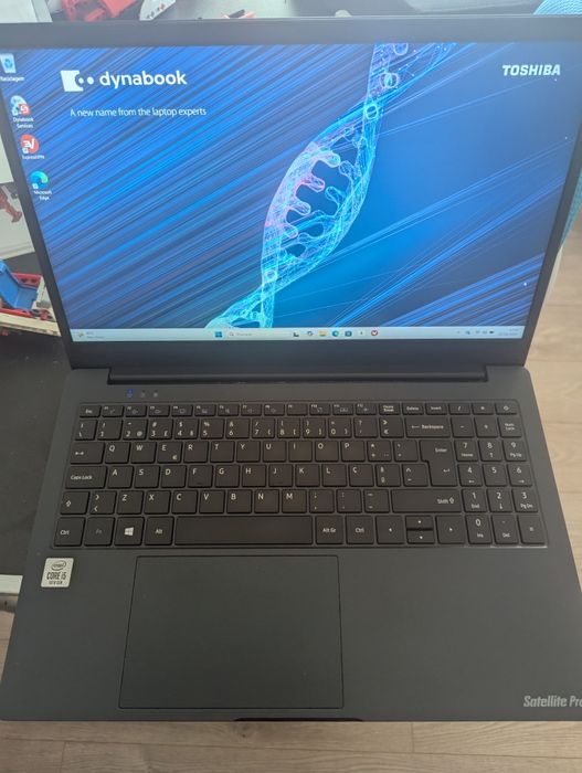 Portatil Dynabook Satellite Pro C50-H-108 i5-1035G1/8GB/512GB SSD/15.6