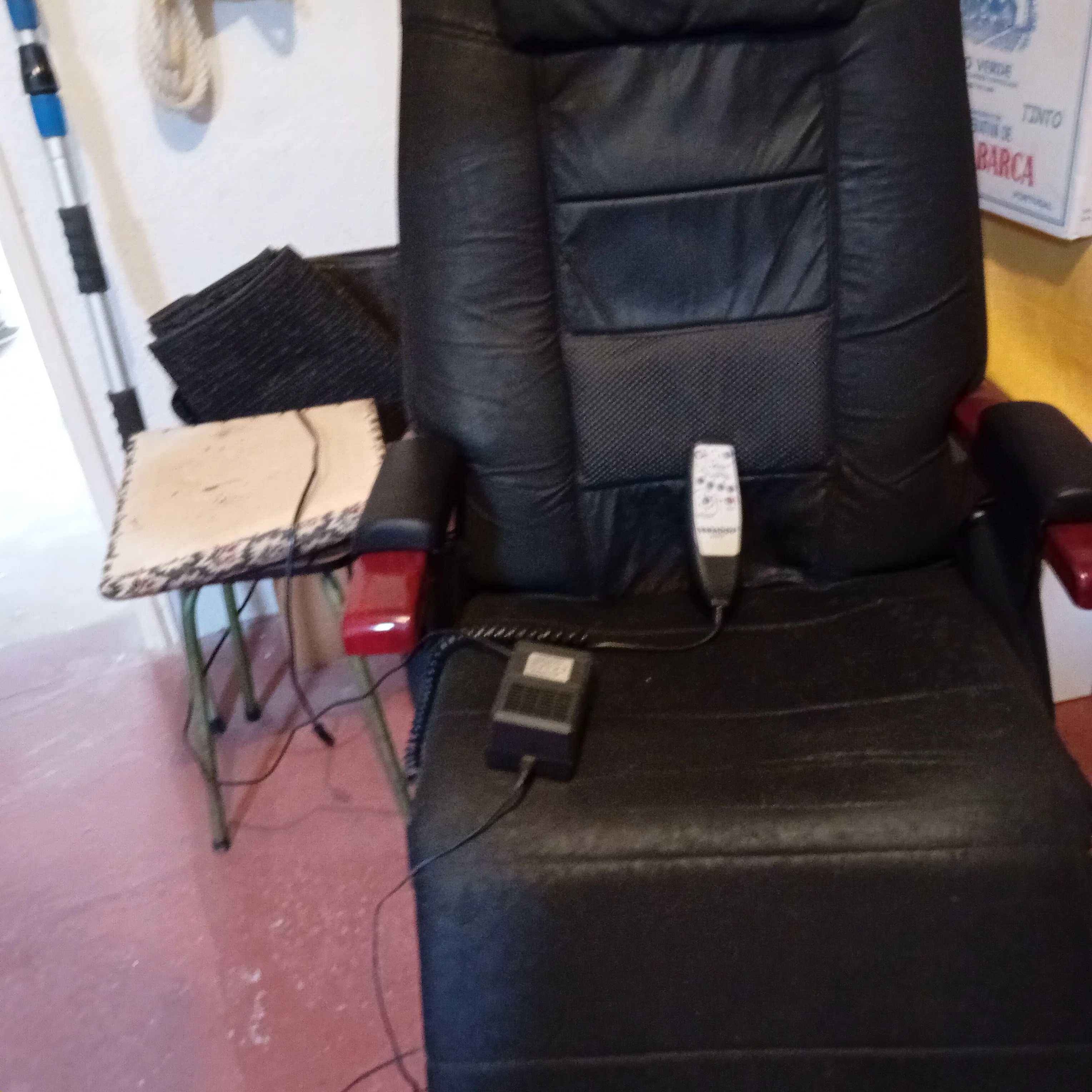 Vende-se aparelho electrónico de massagens à  coluna!0