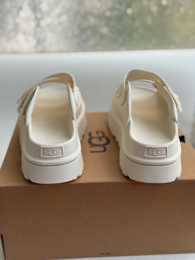Шльопанці UGG Goldenglow Slide оринінал. US 7 / EU 38 розмір.