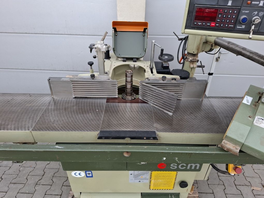 Frezarka SCM T 130