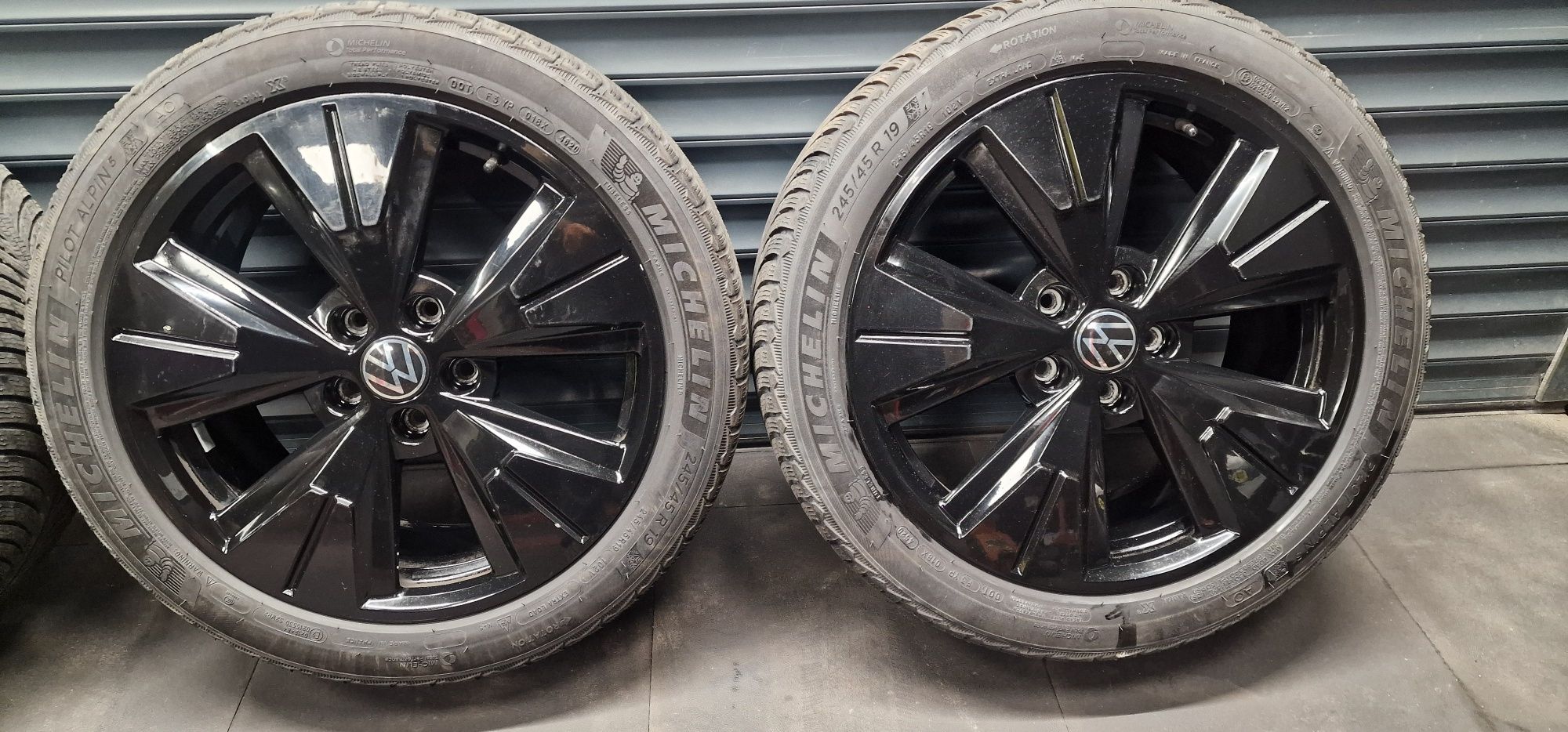 Koła oryginalne VW R-Line T5 T6 MULTIVAN MAN TGE R19