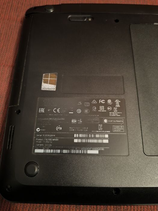 Portátil HP 15-d000sp