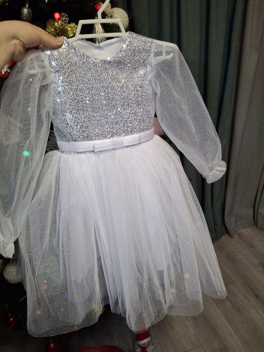 Сукні від 2 до 6 років НОВІ