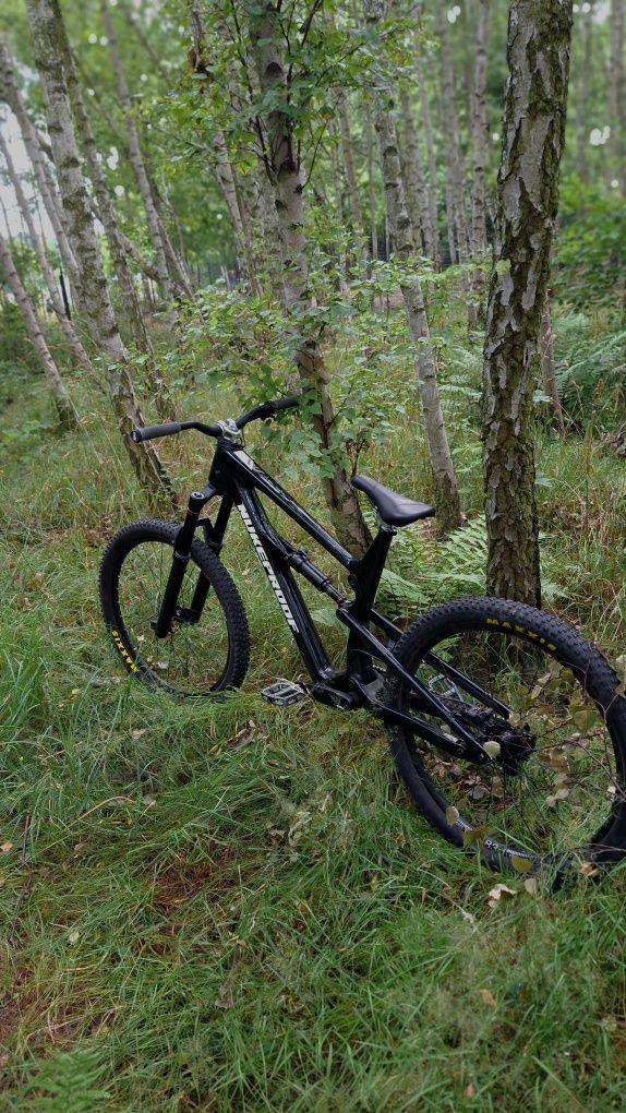 Jibber Nukeproof mega full carbon slopeduro