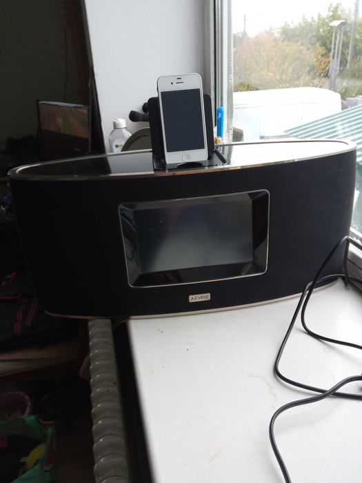 iPhone boombox колонка