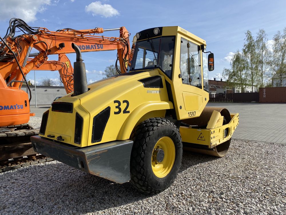 Walec Bomag bw 177  hamm Amman JCB