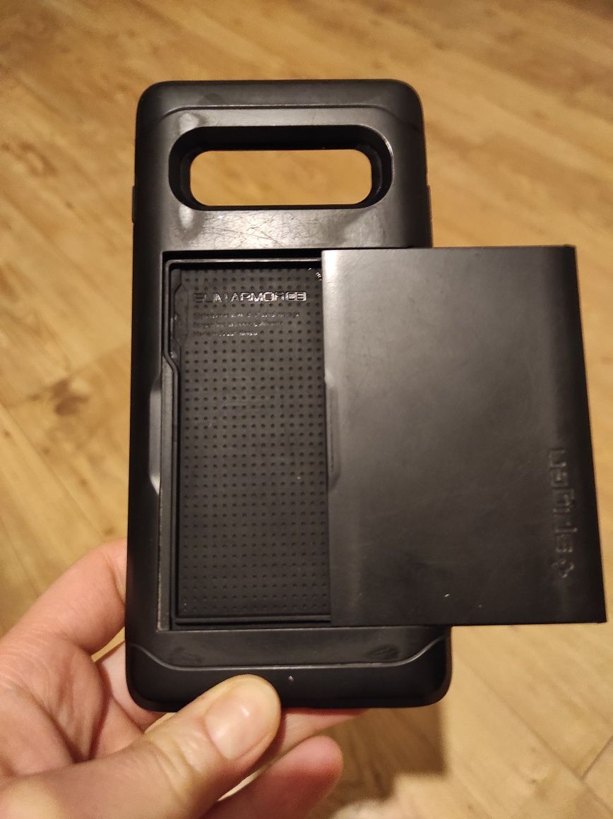 Case S10 plus z kieszonką