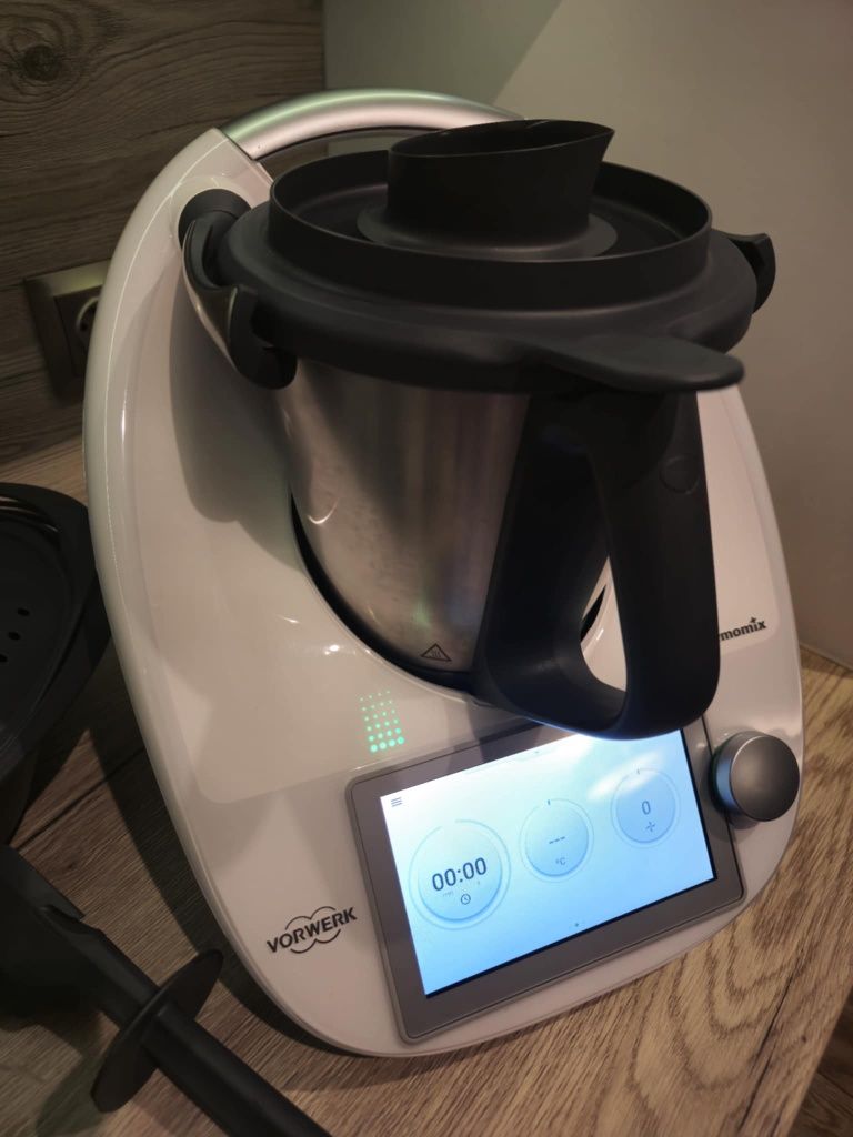 Sprzedam Thermomix TM6