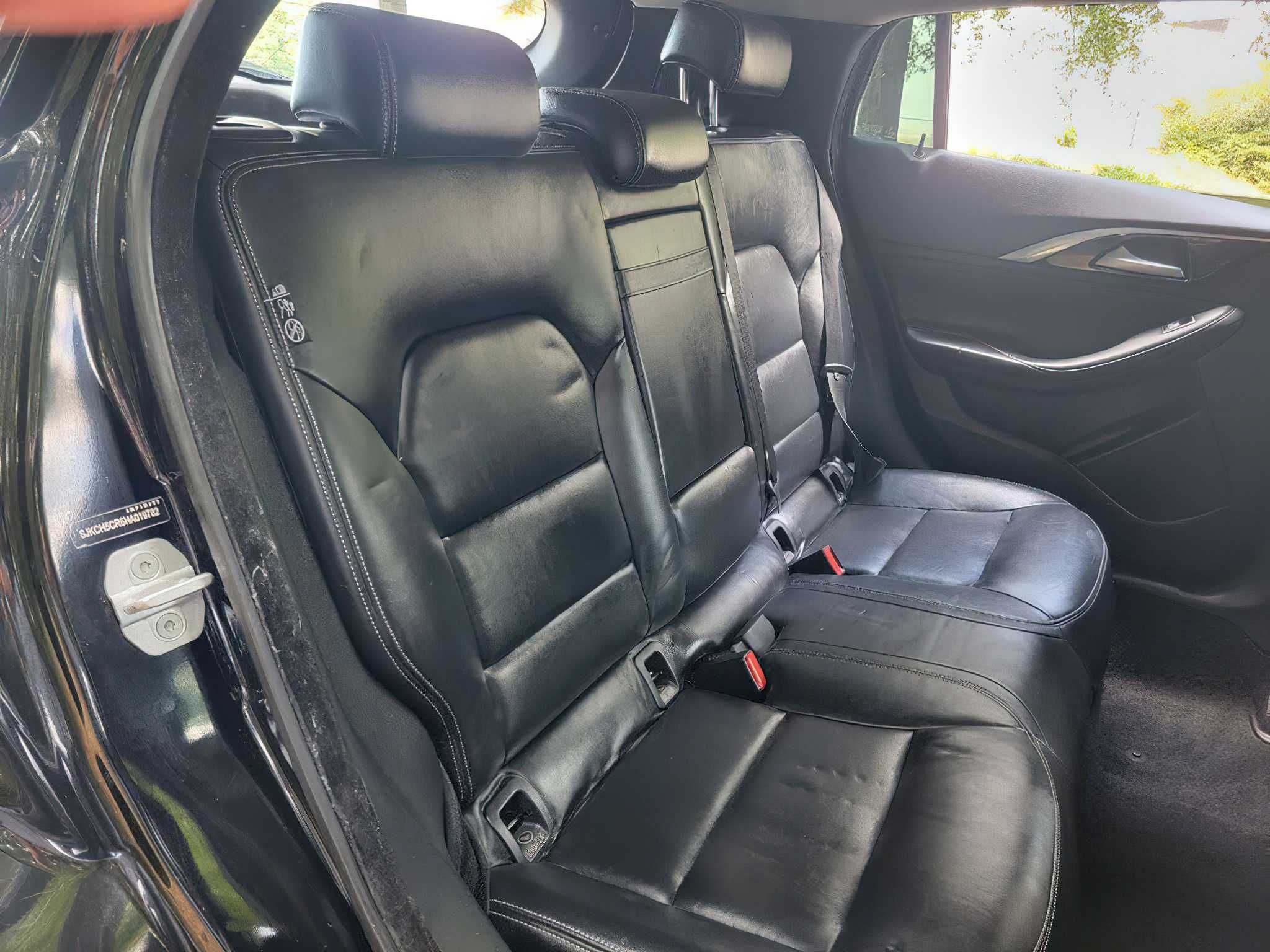 Infiniti QX30      2017