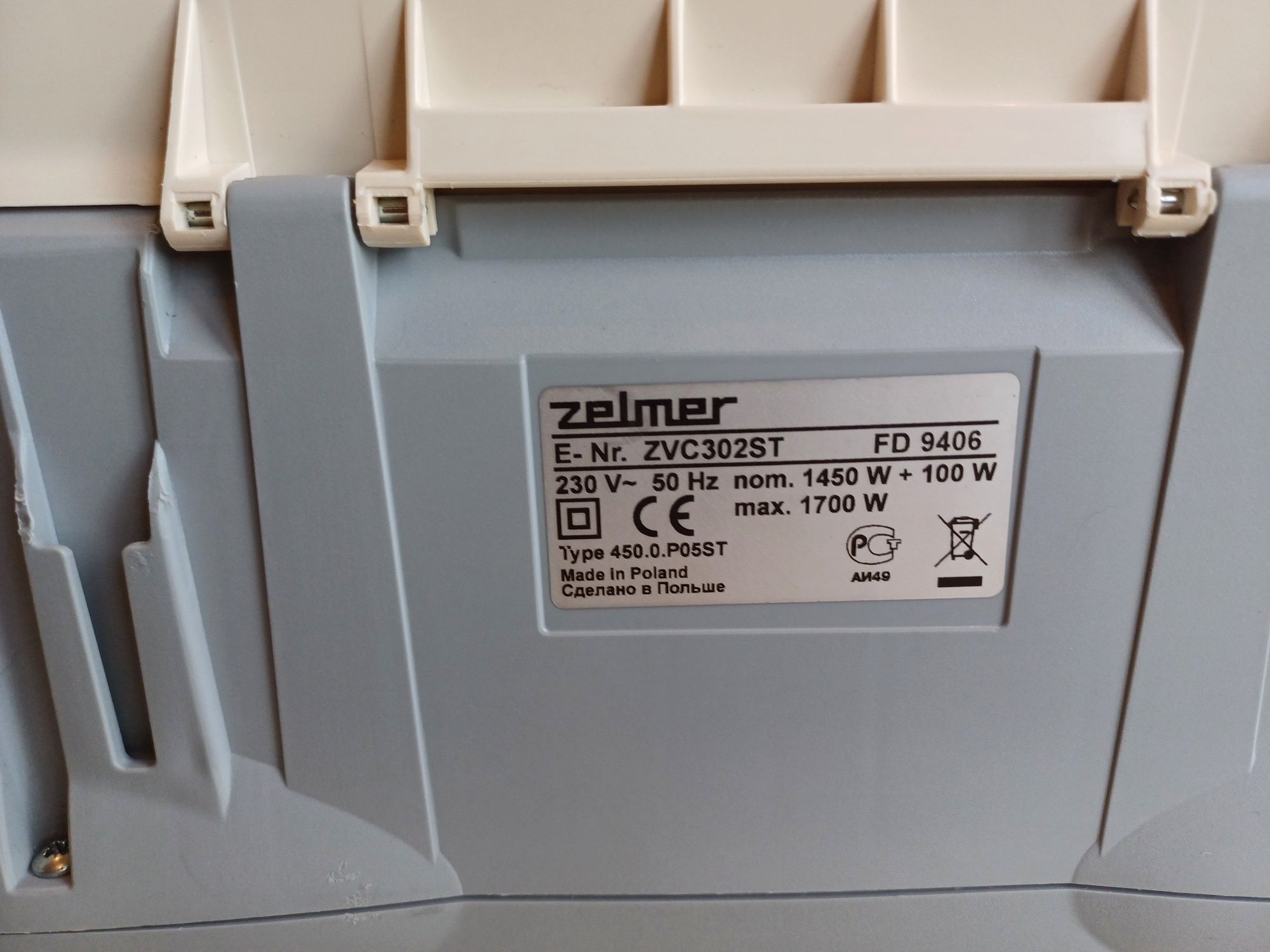 Śliczny Zelmer Odyssey 1700W plus worki  !!!
