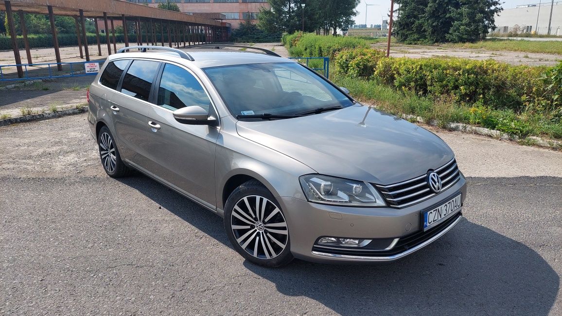 VW passat b7 2.0TDI DSG 2013r BEZWYPADKOWY