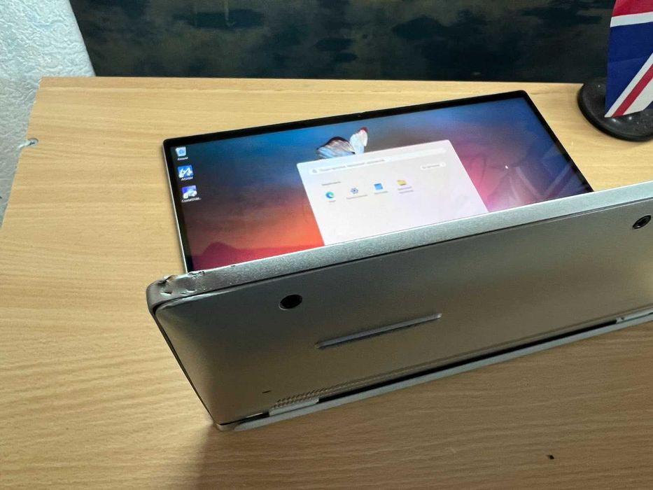 Dell Inspiron 16 5625 16" WVA FHD+Ryzen 7 5825U 16/512Gb Сенсорний