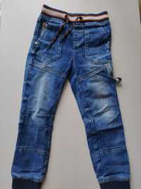 Spodnie jeansowe r. 110 elastyczne stan idealny