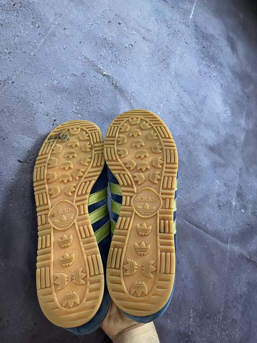 Кросівки adidas milano city series