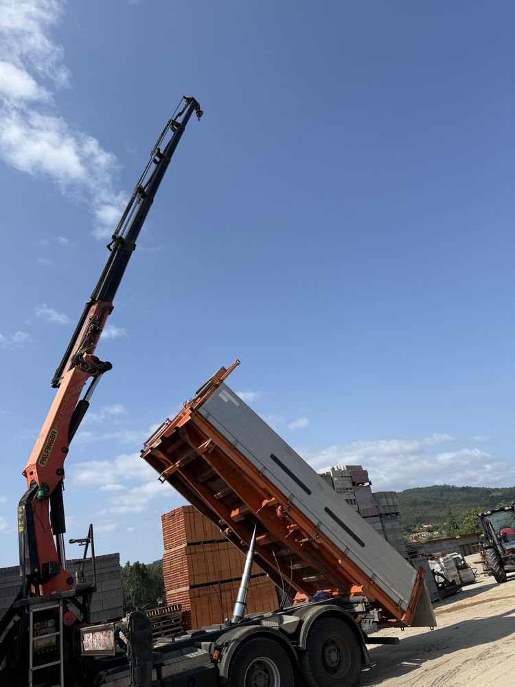 Volvo FMX  com grua PK23001 e bascúla