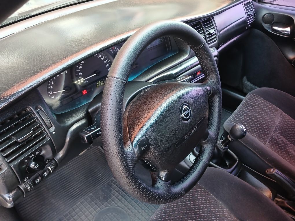 Opel Vectra b ,1,6 GBO