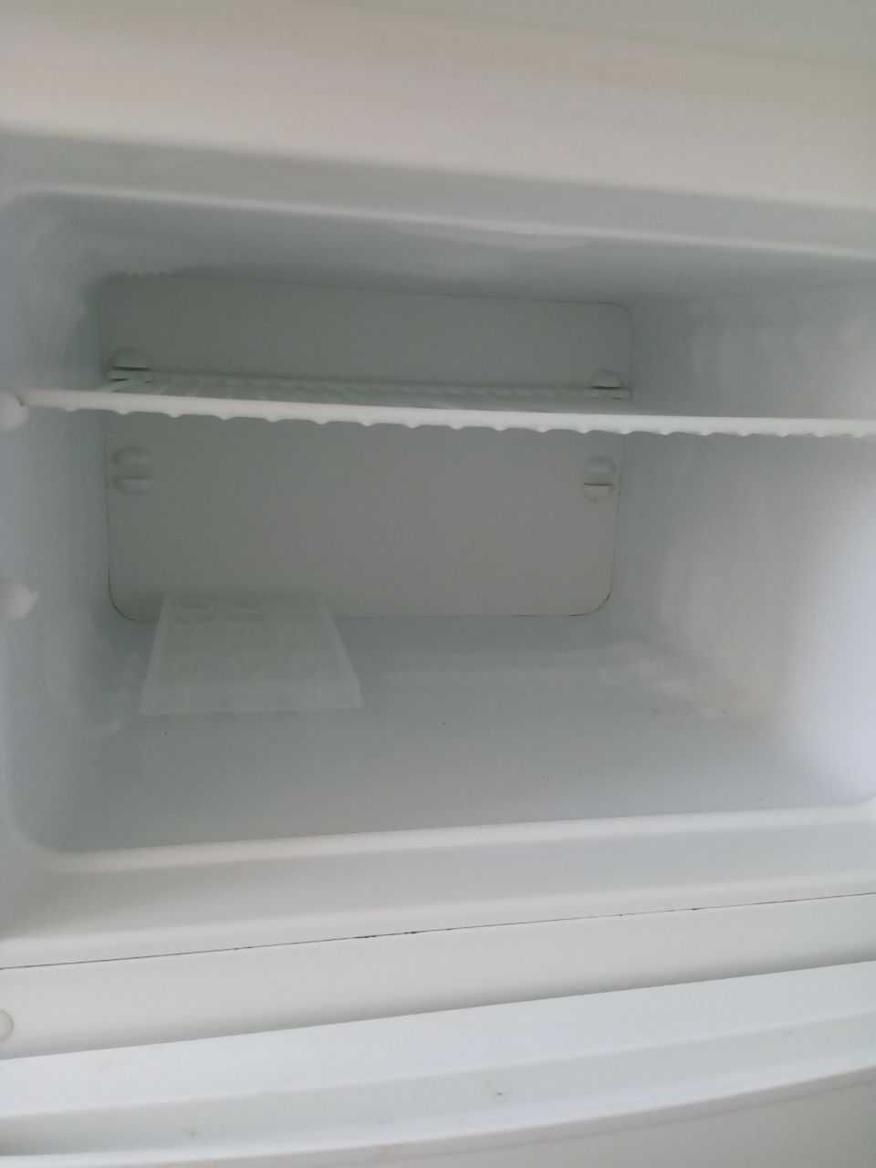 Холодильник Zanussi CT235