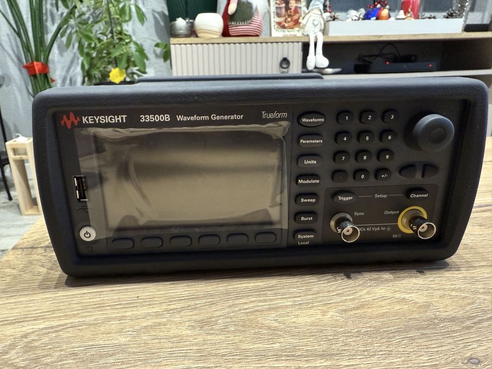 Generator funkcyjny Keysight Nowy
