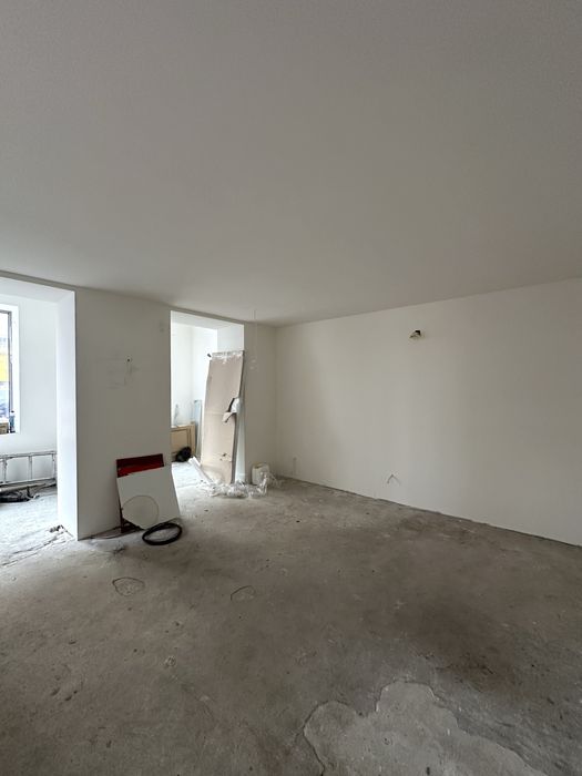 Оренда приміщення 45 м кв Перший поверх, окремий вхід