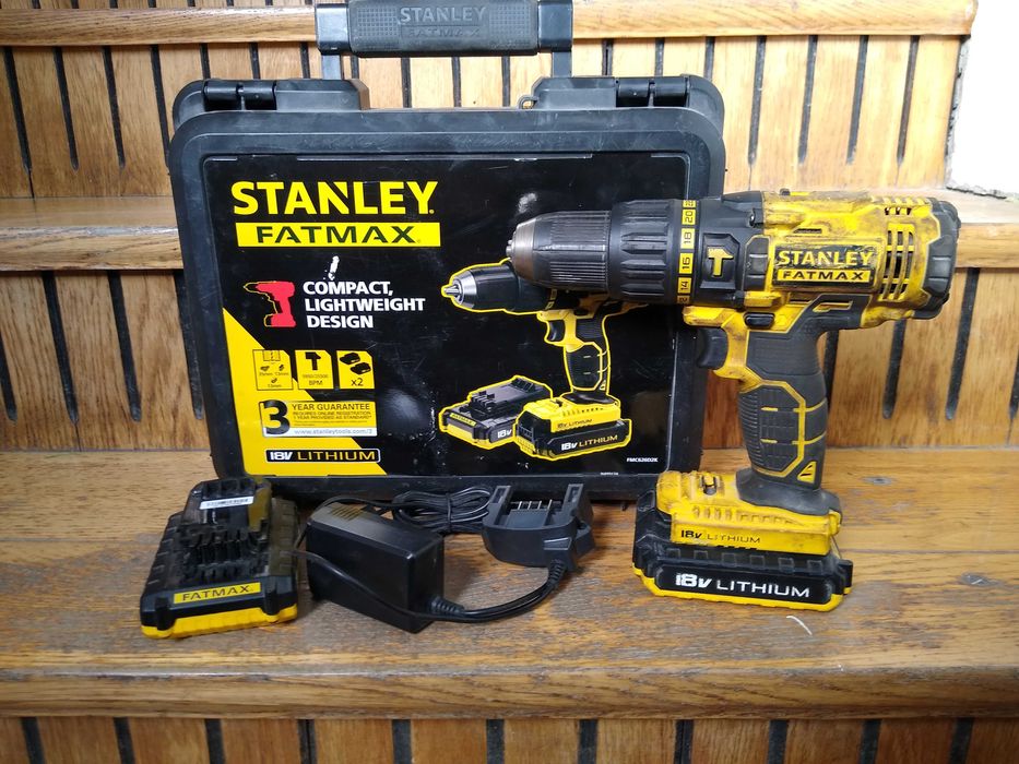Stanley fatmax fmc626d2k wiertarka +2 aku, ładowarka + walizka