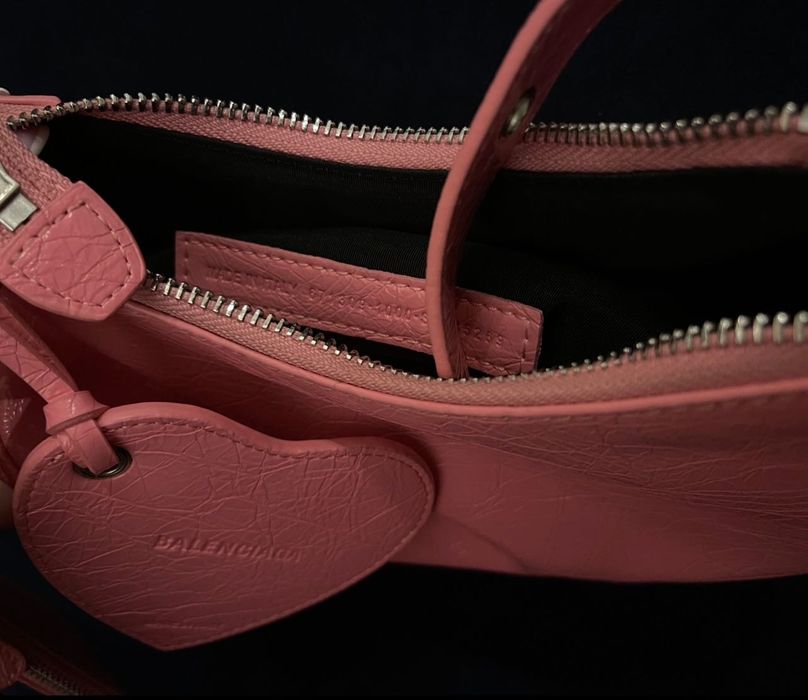 balenciaga le cagole xs