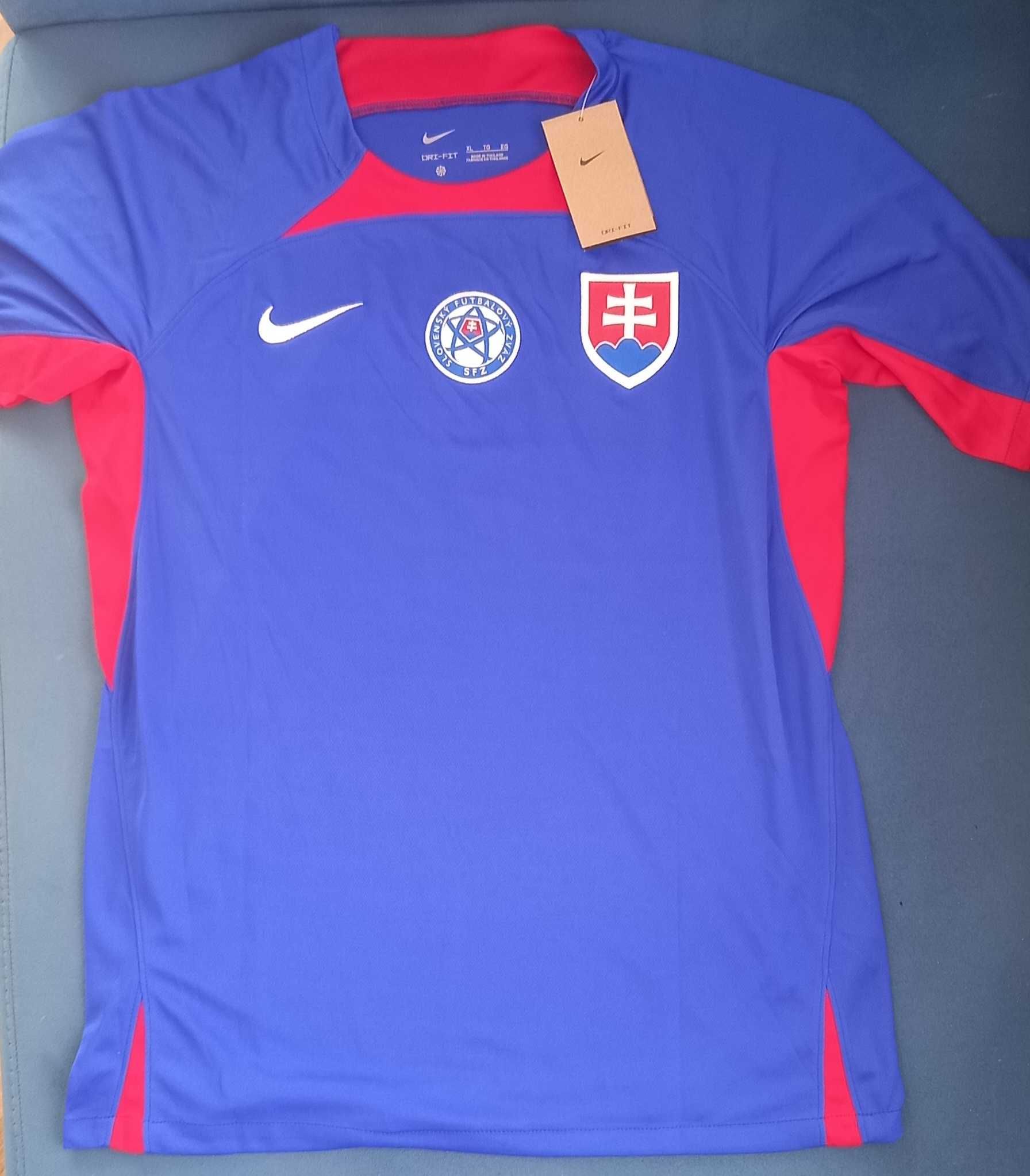 Koszulka Słowacja, nowa, #17 Haraslin, DRYFIT, Nike